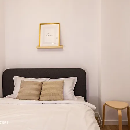 908 B3 * Бухарест